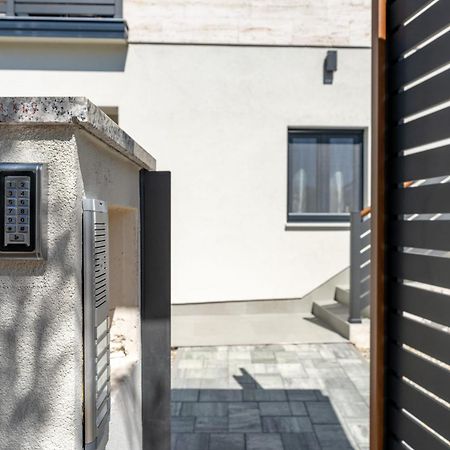 Residence Jonathan Biograd Na Moru Εξωτερικό φωτογραφία