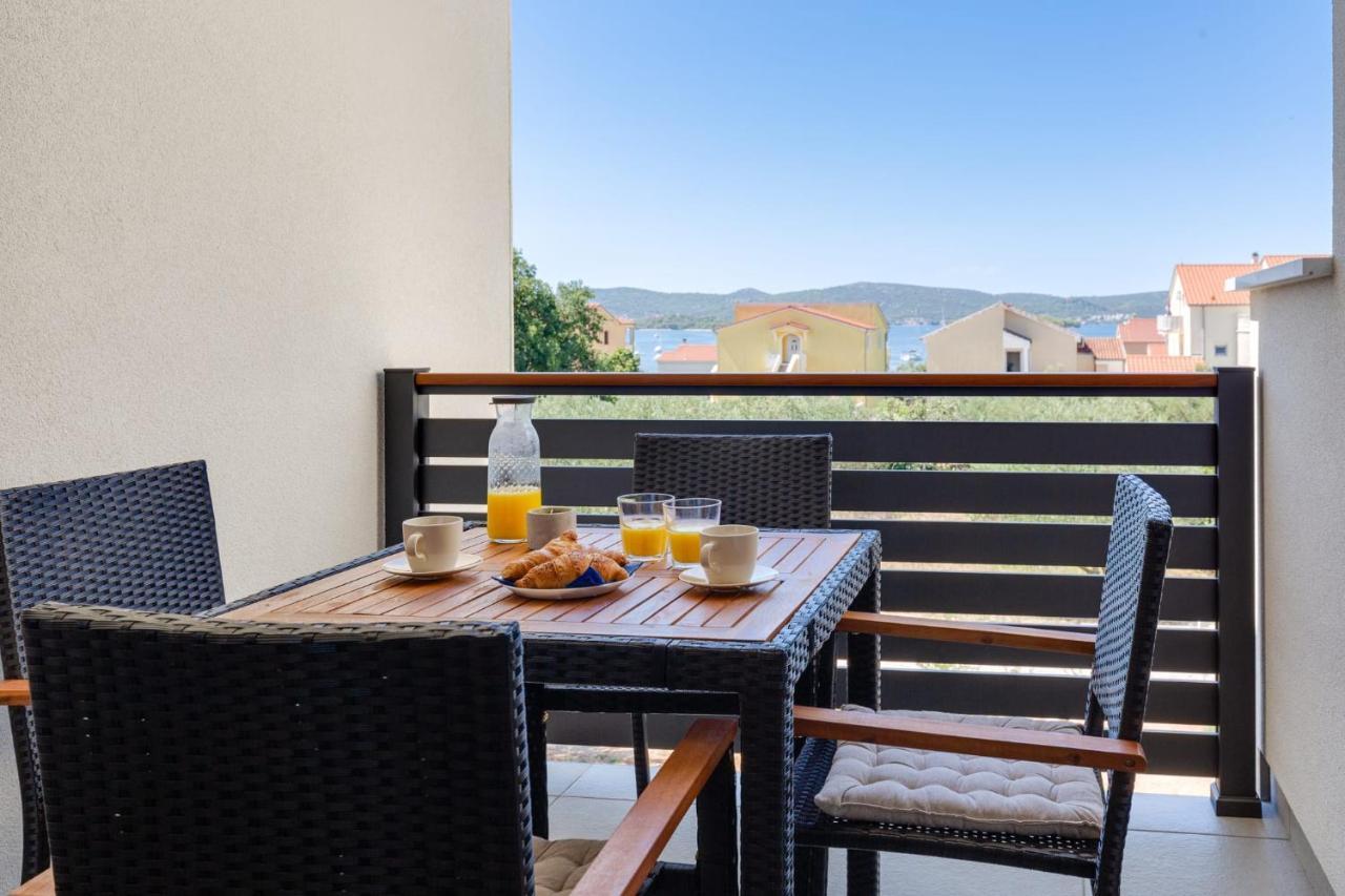 Residence Jonathan Biograd Na Moru Εξωτερικό φωτογραφία